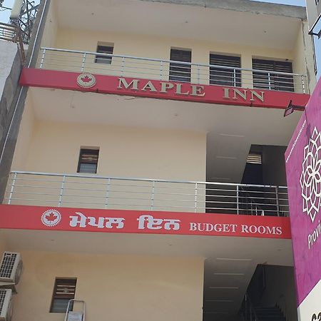 Maple Leaf Hotel Kharar Exterior photo